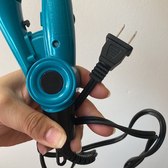 TIGI Bed Head Wave Artist Deep Waver Hair Tool for Beachy Waves - Picture 10 of 14